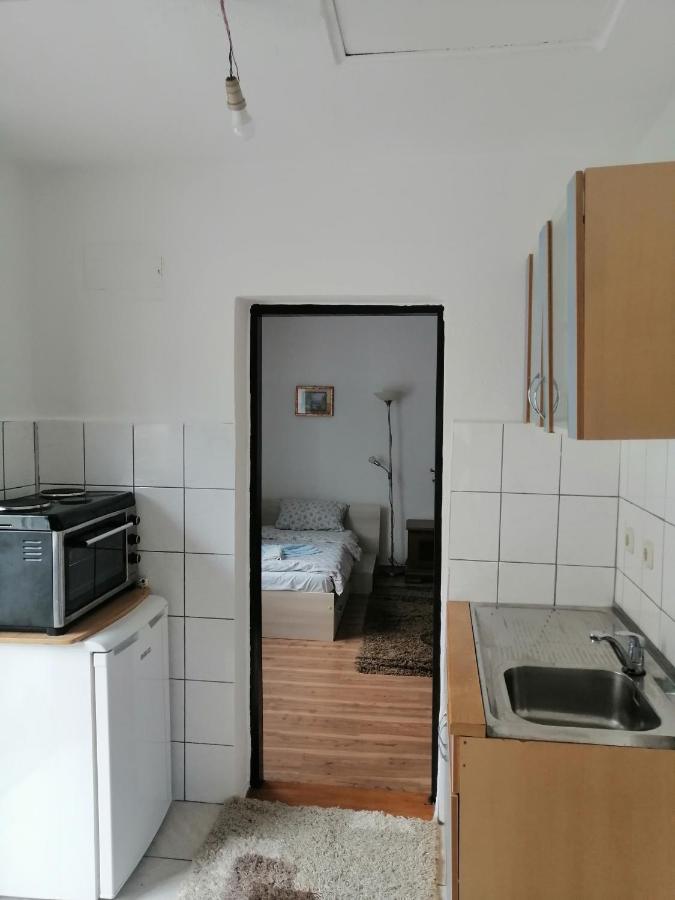 Apartmani Taki โมสตาร์ ภายนอก รูปภาพ