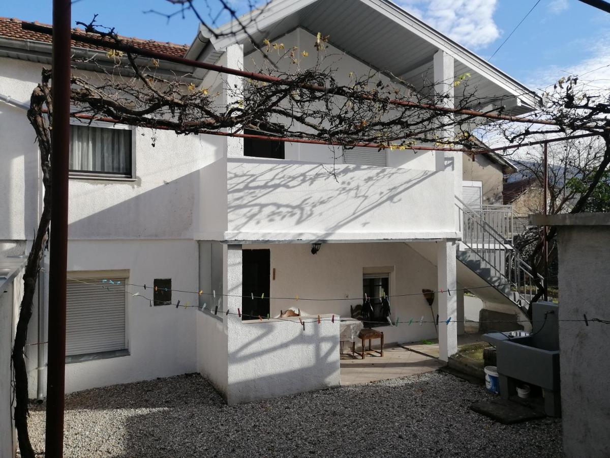 Apartmani Taki โมสตาร์ ภายนอก รูปภาพ