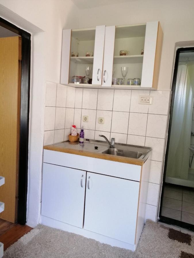 Apartmani Taki โมสตาร์ ภายนอก รูปภาพ